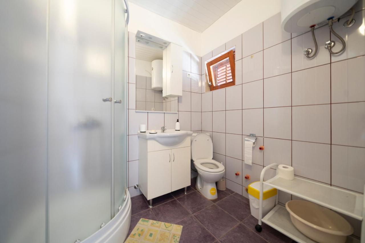 Studio Apartman Ema ゴルニ・カリン エクステリア 写真